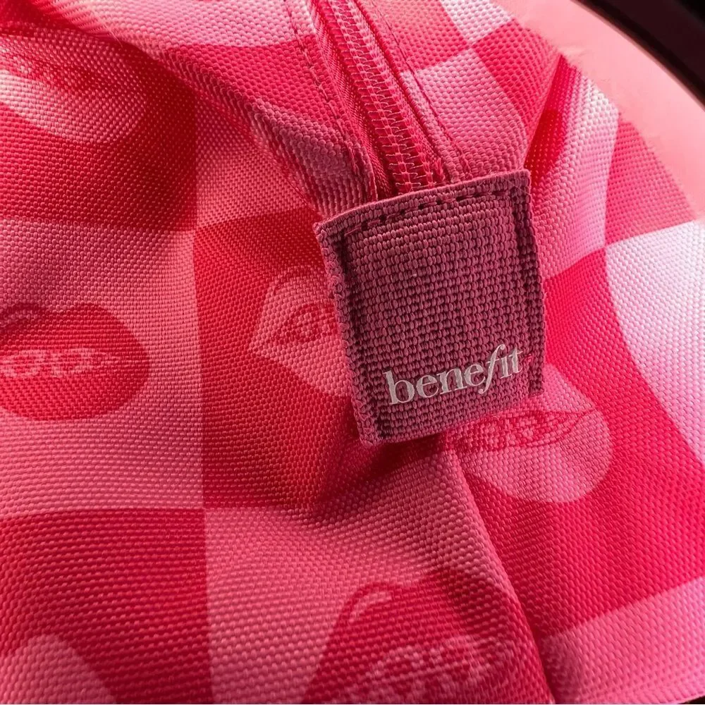 🦋$10~ Benefit Cosmetic ~ Pink Lips Checkered Bag ~ Case Travel ~ NWT
